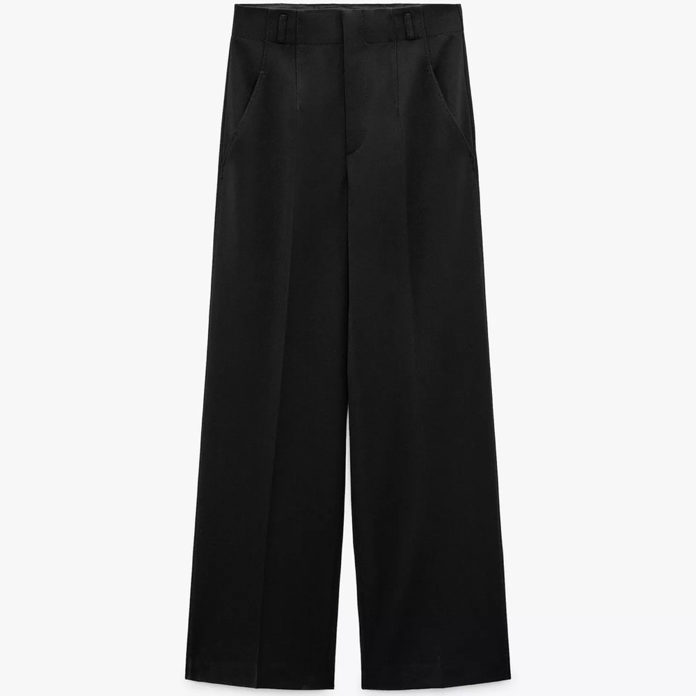 High-waisted pants